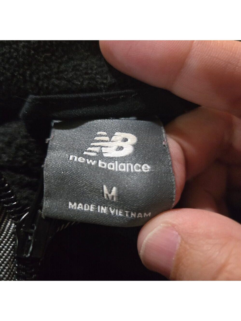 New Balance Black Quilted Fleece Hybrid Jacket Women’s M - Picture 3 of 12